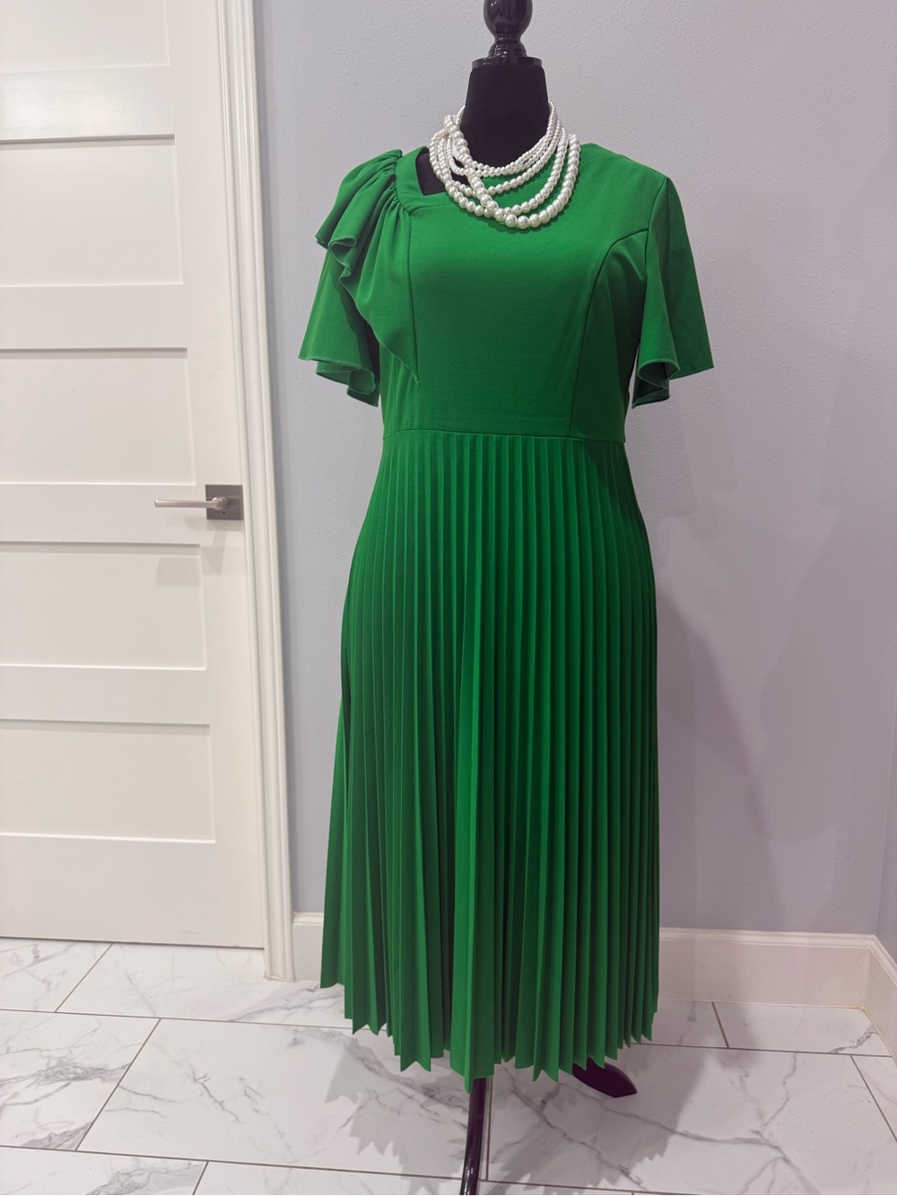 Pleated Green Midi Dress with Ruffle Shoulder